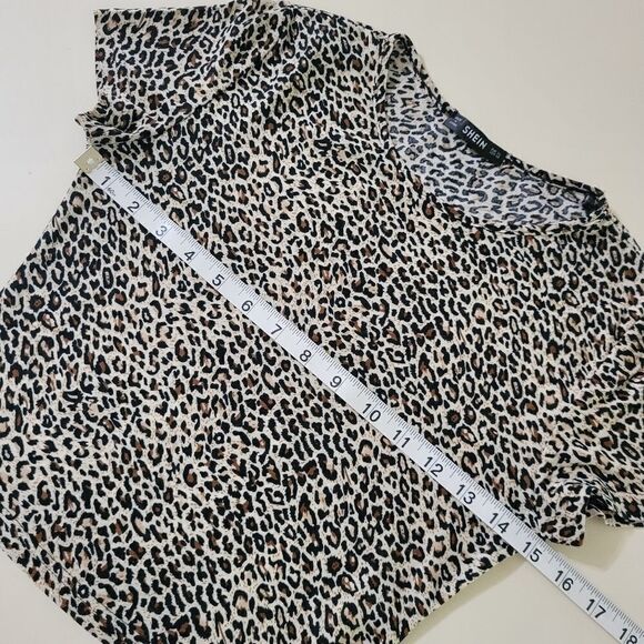 Shein Crew-neck Leopard Short Sleeve Cropped Tee - Picture 4 of 9